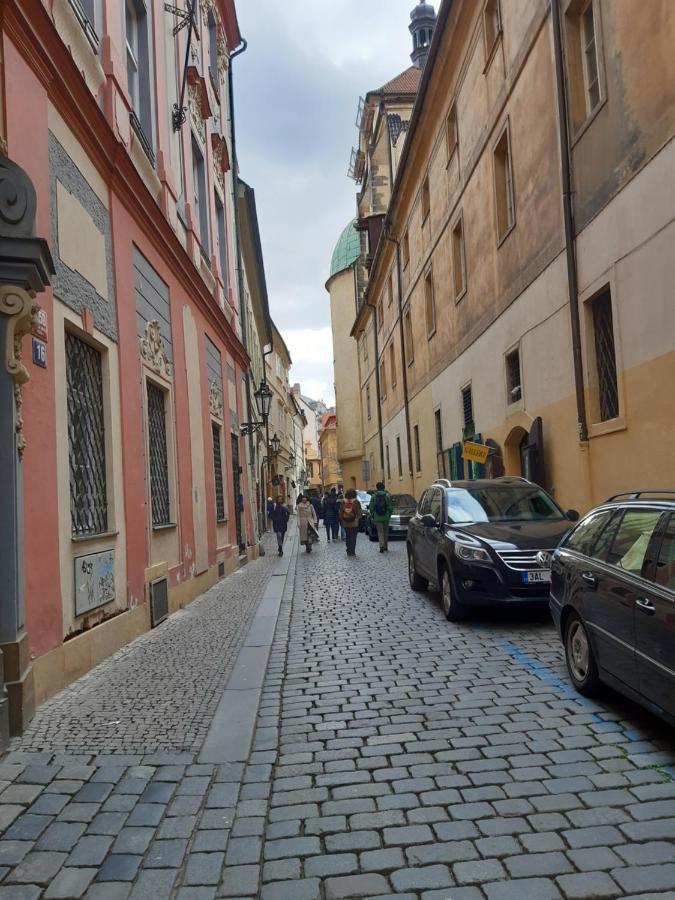 Apartament Soukromy Pokoj V Srdci Prahy Praga Zewnętrze zdjęcie